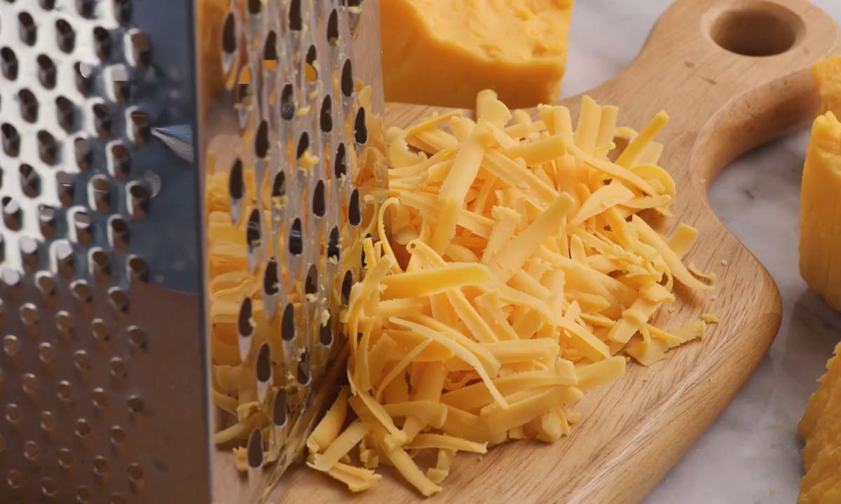 prikaz rendanog sira